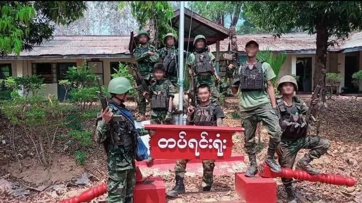 KNLA/PDF ပူးပေါင်းစစ်ကြောင်းများမှ ကျိုက်ဒုံဗျူဟာအား မတ်လအတွင်းက သိမ်းပိုက်ရရှိစဉ်။