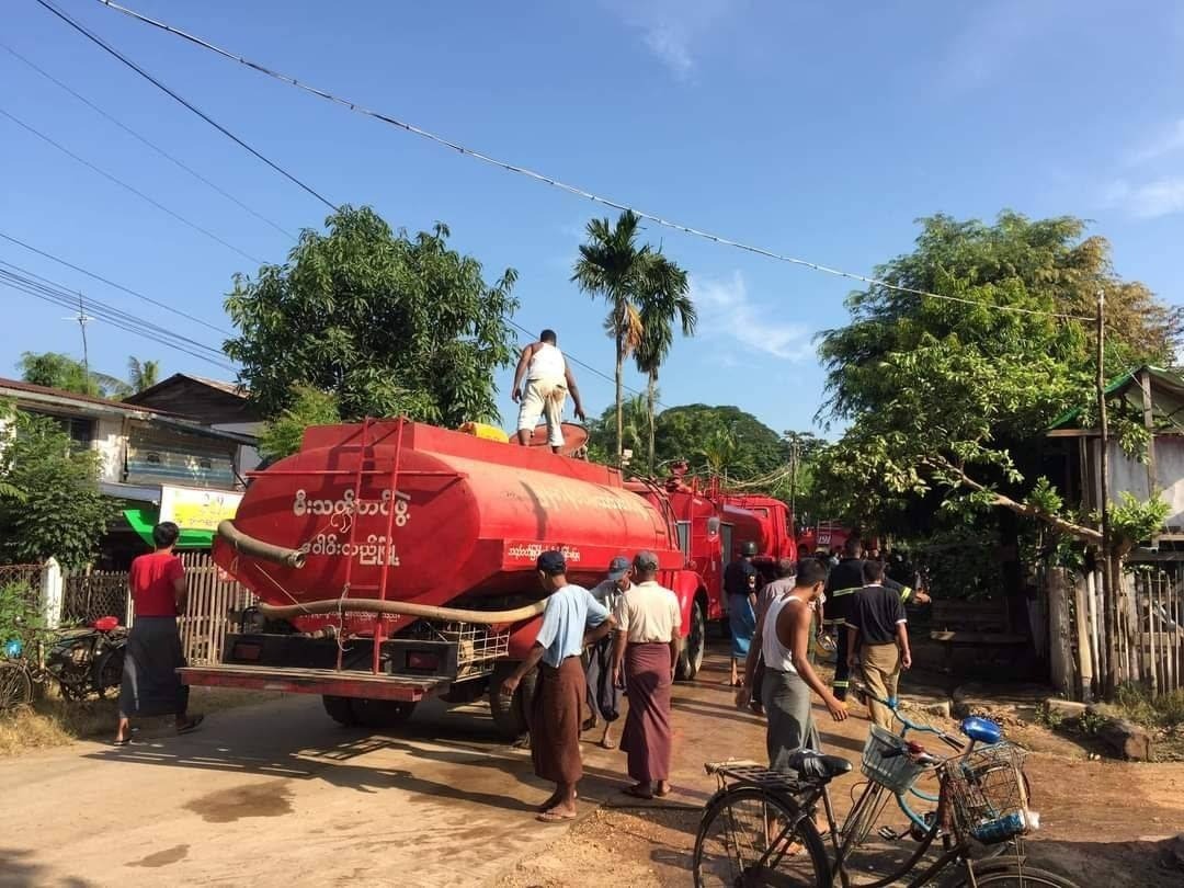 ပဲခူးအနောက်ခြမ်းမြို့နယ် ၂ ခုမှာ ဝါယာရှော့နဲ့ ကောက်ရိုးမီးဖိုတို့ကြောင့် မီးလောင်ပြီး နေအိမ် ၄ လုံး ဆုံးရှုံး