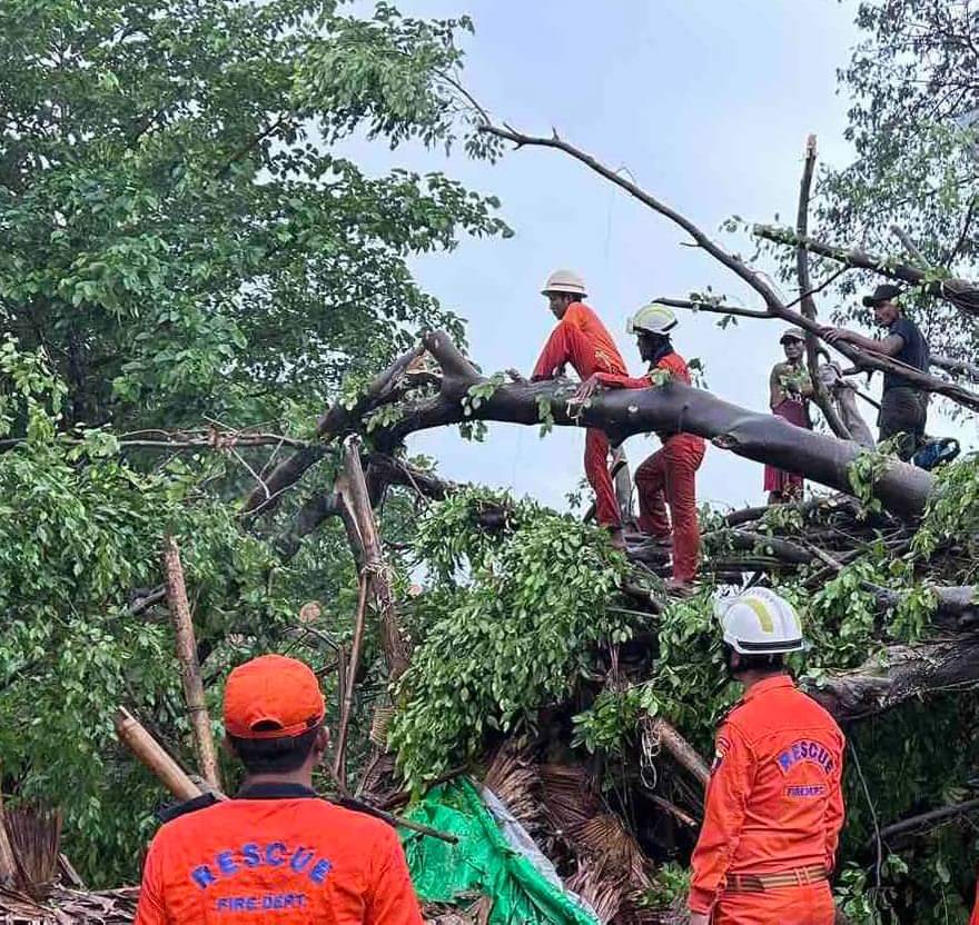 ပဲခူးမှာလေပြင်းတိုက်လို့ အမျိုးသမီး ၁ ဦးဒဏ်ရာရပြီး နေအိမ် ၂၀ ကျော်ပျက်စီး