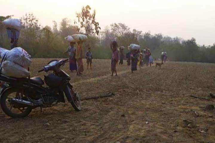 စစ်သားနဲ့ပျူတွေက ပေါက်တောင်ပိုင်းကျေးရွာတွေကို ၅ ရက်ကြာ မီးရှို့ပြီး ဒေသခံ ၂ ဦးကို ပစ်သတ်