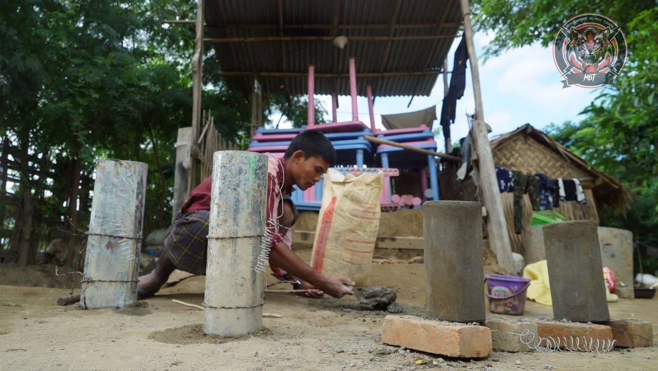 ဟင်္သာရွာစခန်းကနေ စွန့်ခွာလာတဲ့ ရဲနဲ့ ပျူစောထီးတွေ မိုင်းဆွဲခံရပြီး ၁၀ ဦး သေဆုံးဟုဆို