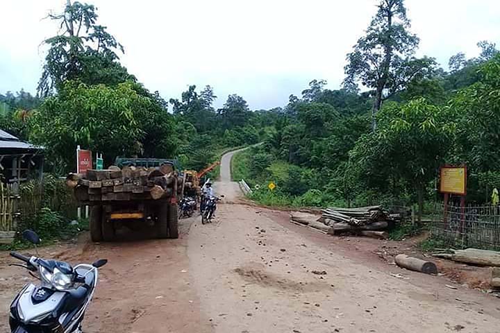 မင်းလှမြို့နယ် ရိုးမဖြတ်လမ်းသွားလာခွင့်ကို စစ်ကောင်စီကပိတ်ပြီး လာသူတွေကို ဆက်ကြေးကောက်