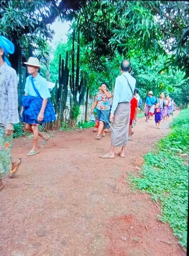 စစ်ကောင်စီက လက်နက်ကြီးနဲ့ပစ်လို့ ဖြူးနယ်ရှိ ရွာ ၅ ရွာက ဒေသခံတွေ ထွက်ပြေးနေရ