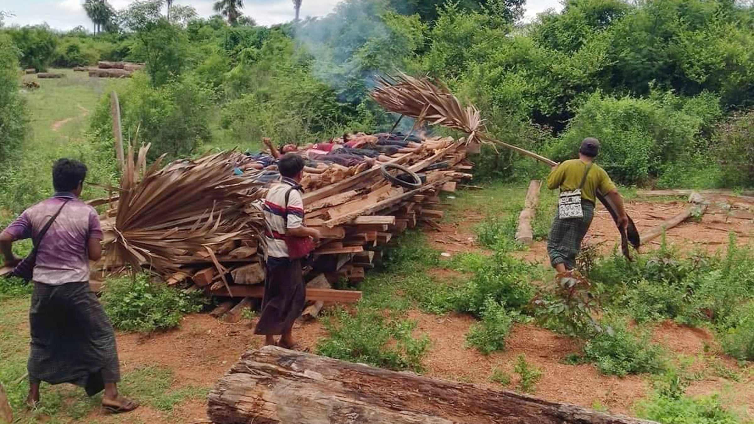 စုန်းချောင်းရွာမှာ အဖမ်းခံရသူ ၃၀အနက်၁၄ဦးကို စစ်တပ်က ချက်ချင်းသတ်ပစ်