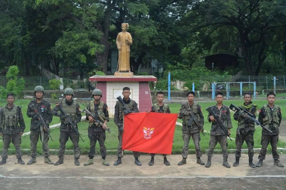 ကာကွယ်ရေးပူးပေါင်းတပ်ဖွဲ့တွေရဲ့ ဒီပဲယင်းမြို့ကို သိမ်းပိုက်ထားရှိမှု မြင်ကွင်းများ (Photo News)