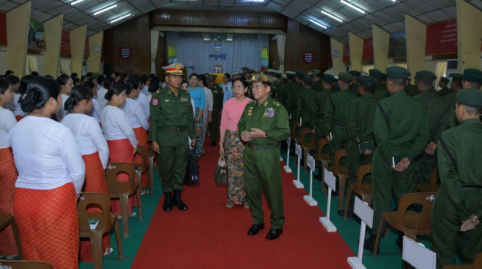 စစ်ဆေးခံနေရတဲ့ ဗိုလ်ချုပ် ကြည်ခိုင် အရံအင်အားရောက်၊ တိုင်းမှူးနေရာတချို့ ထပ်မံလူစားလဲ