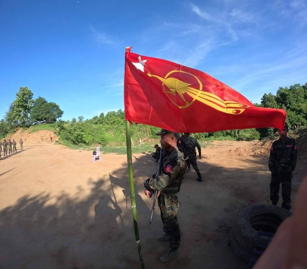 ABSDF Column - 3ရဲ့ အမှတ်စဥ် ၂ အခြေခံစစ်ပညာသင်တန်းဆင်းပွဲ